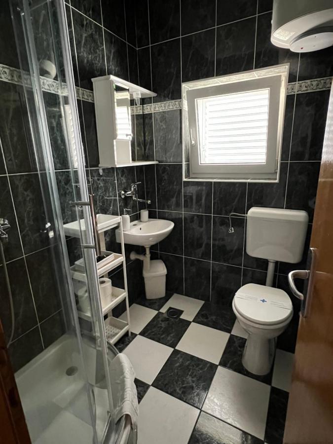 Apartments Loncar-Near Zrce Beach 노바야 외부 사진