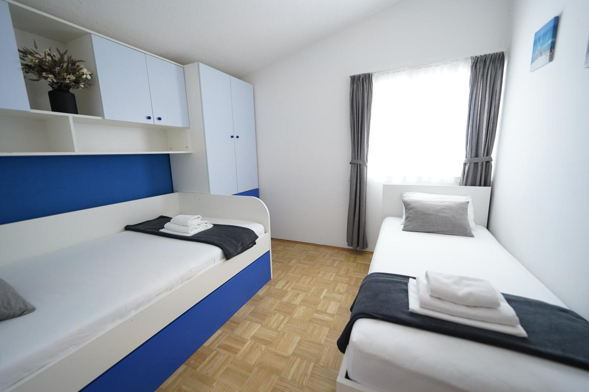 Apartments Loncar-Near Zrce Beach 노바야 외부 사진