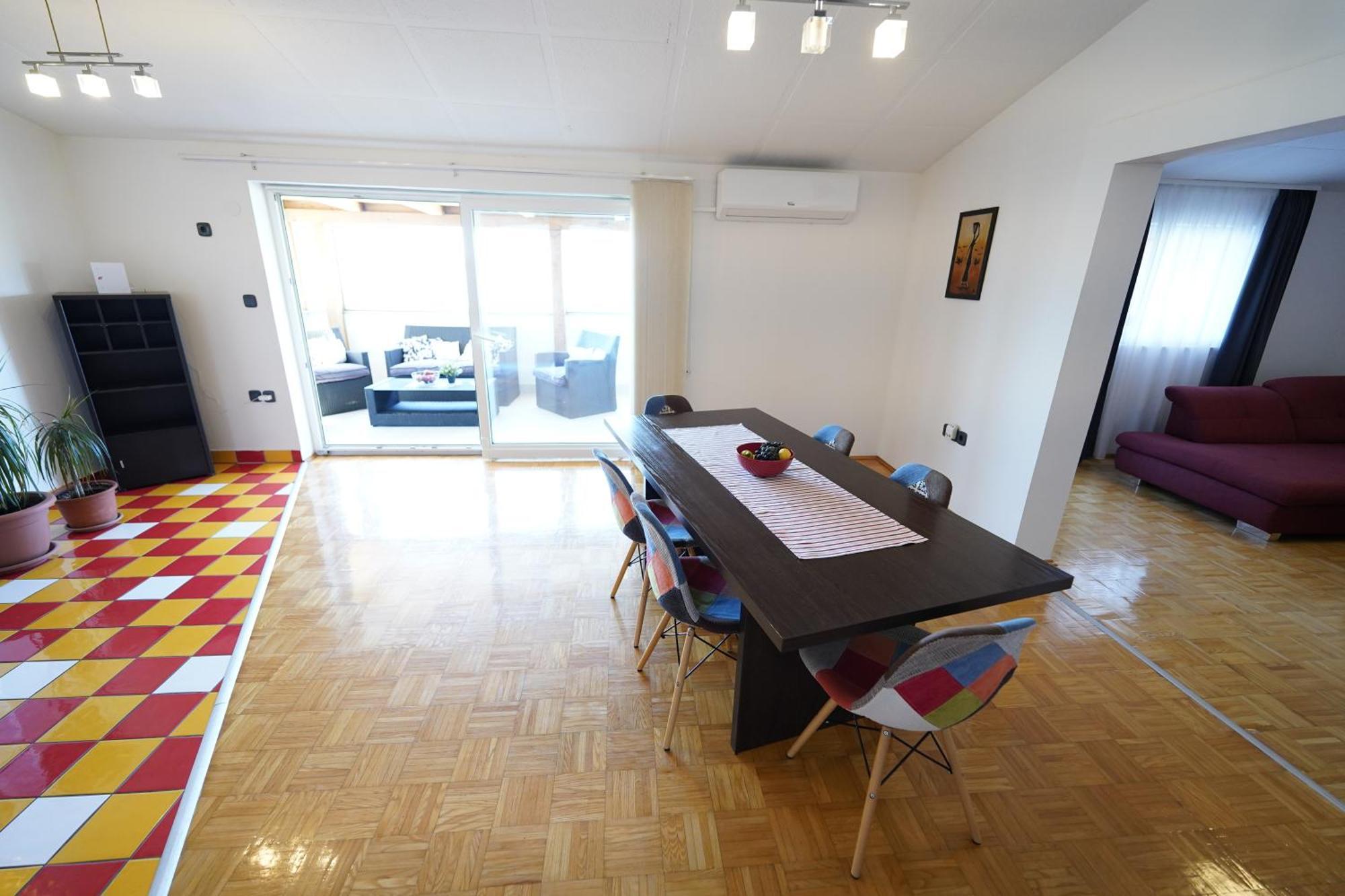 Apartments Loncar-Near Zrce Beach 노바야 외부 사진